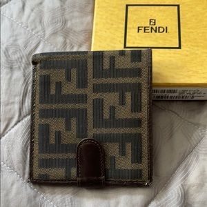 Vintage Fendi Bi-Fold Wallet. Unisex.